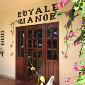 Royale Manor